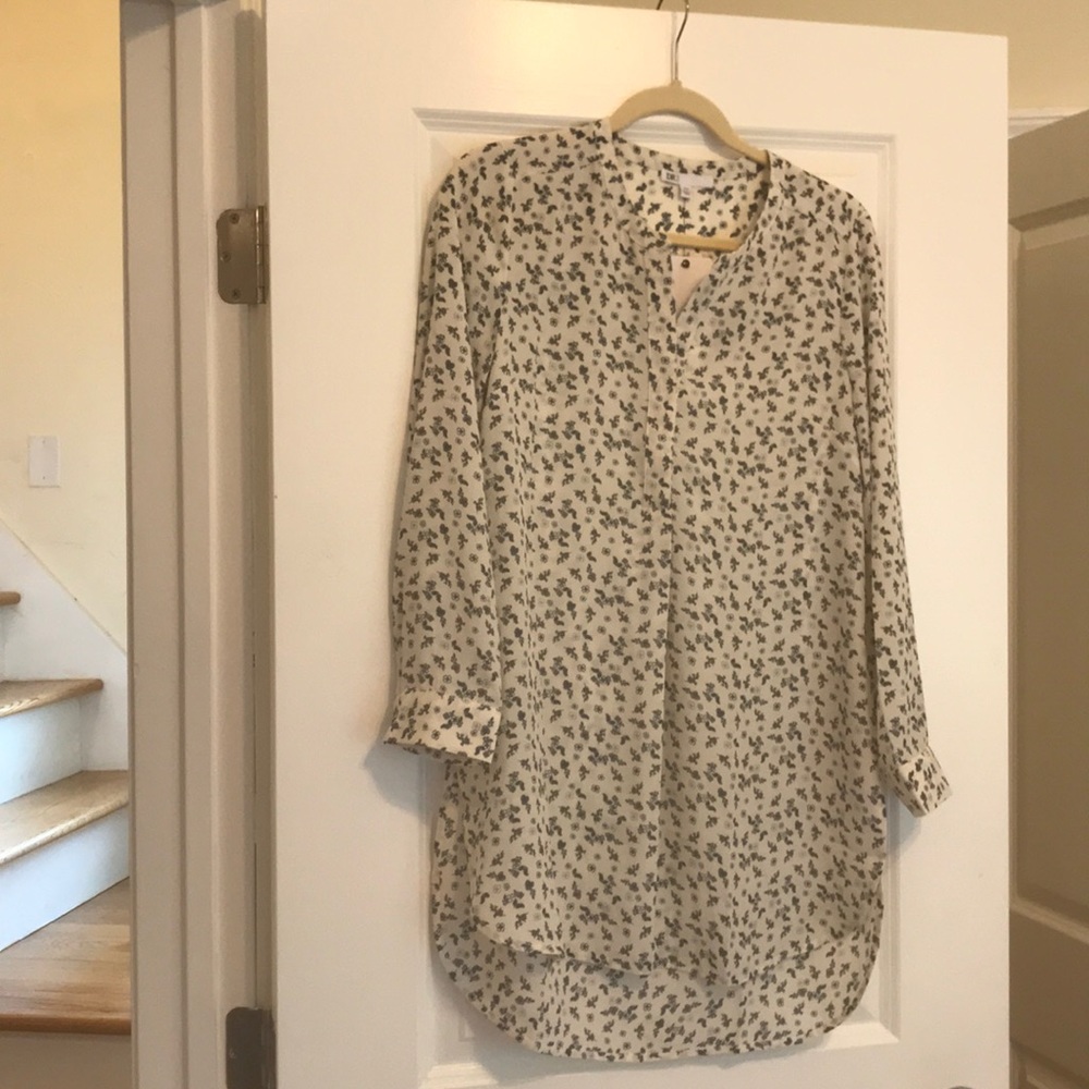 Cream, blue and gray floral tunic